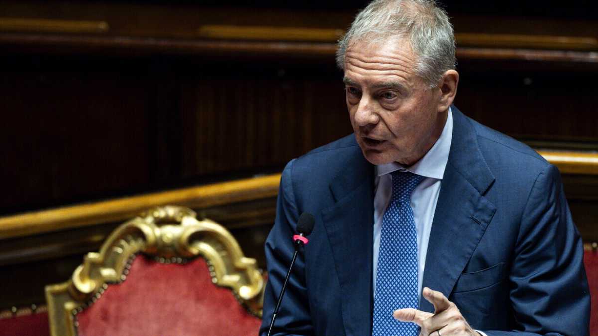 Immagine di Urso al Senato: “I dazi di Trump peseranno circa il 10 per cento sul nostro export negli Stati Uniti”