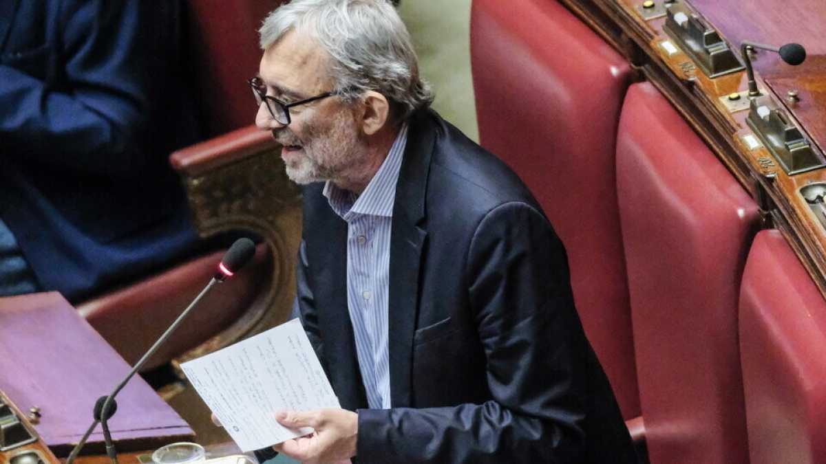 Immagine di Giachetti: "Il minuto di silenzio di Conte per Gaza? Una farsa. Ha fatto bene Meloni a rimanere seduta"