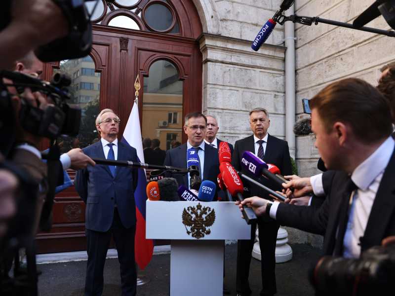 Putin cerca di truffare tutti a Istanbul