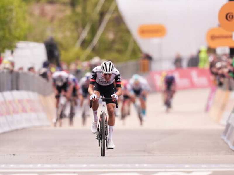 Juan Ayuso ha vinto la settima tappa del Giro d'Italia 2025 (foto LaPresse)