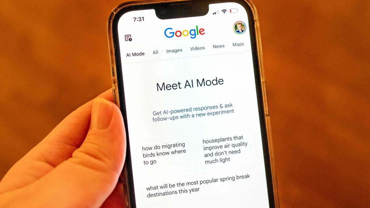 Immagine di I chatbot mettono in crisi i motori di ricerca Google e Apple