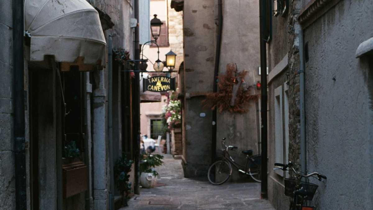 Immagine di Nel vuoto degli anni 80, Severini ha scritto della provincia languida con nobiltà