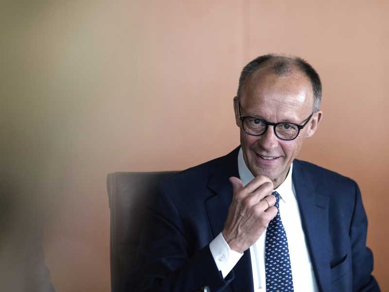 Cosa possono imparare Meloni e Schlein dal buonsenso modello Merz