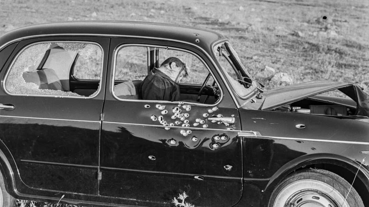 Immagine di Un teatro di sangue. Compendio burlesco di mafia, antimafia e mezzamafia