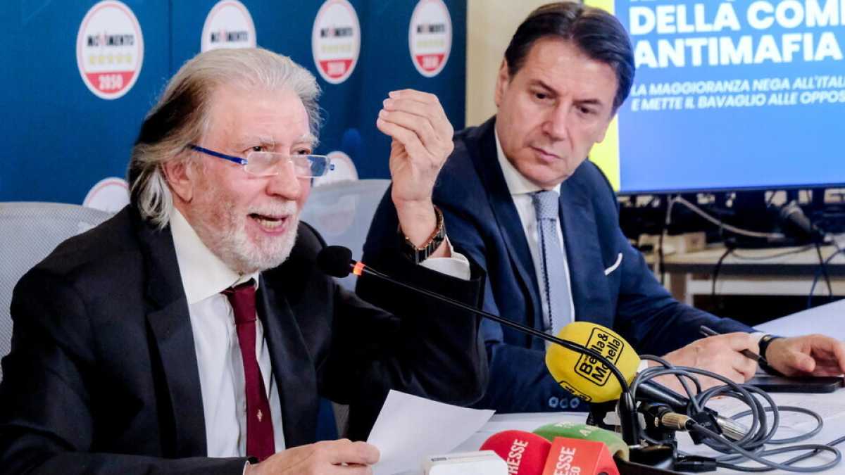 Immagine di Il M5s attacca Mori riesumando il mito della trattativa stato-mafia, bocciato dai giudici