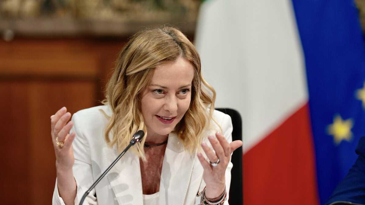 Immagine di Ecco come Meloni vuole avvicinarsi al Ppe, senza fretta né annunci, dopo la lezione romena