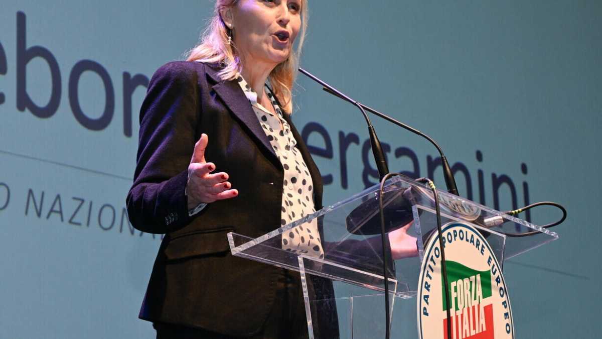 Immagine di “Anche Trump ha capito i danni dei suoi dazi. Salvini? L’europeismo è l’unica via”. Parla Bergamini (FI)