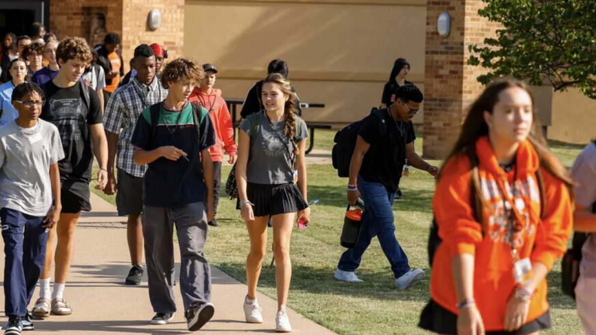 Immagine di I liceali dell’Oklahoma dovranno studiare le teorie del complotto trumpiane sul 2020