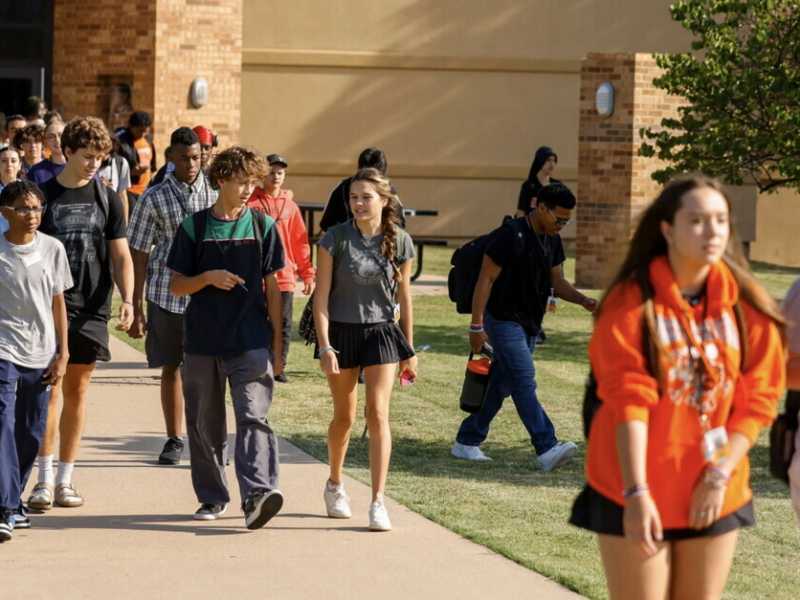 I liceali dell’Oklahoma dovranno studiare le teorie del complotto trumpiane sul 2020