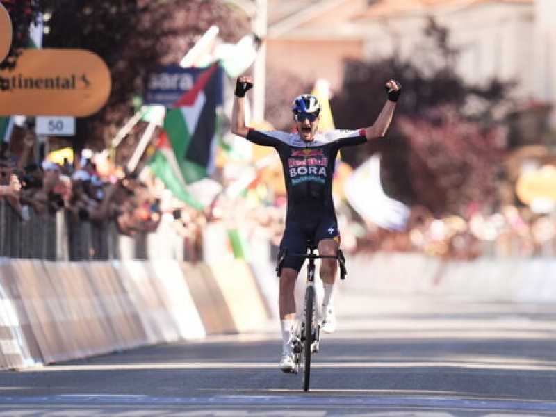 La vittoria di Nico Denz a Cesano Maderno (foto LaPresse)