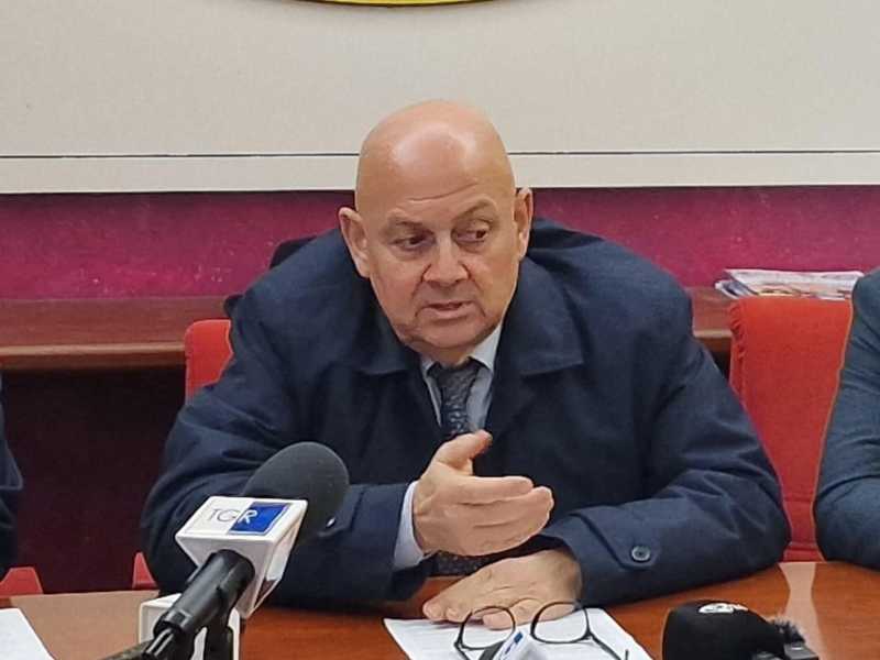 Il procuratore di Agrigento sfrutta un'indagine per attaccare il governo