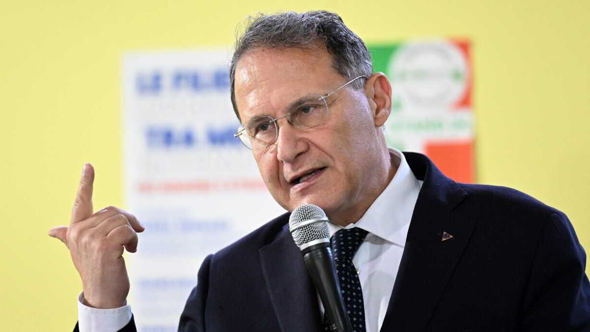 Immagine di Cirielli (FdI): “Pronto a candidarmi in Campania. Tra i nomi in campo il mio è il più forte”. Messaggi a Lega e FI