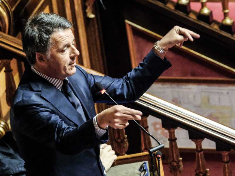 Parla Renzi: "A Milano con le bandiere di Israele e Palestina. Meloni è sovietica. Sbagliano Schlein e Conte a escluderci"