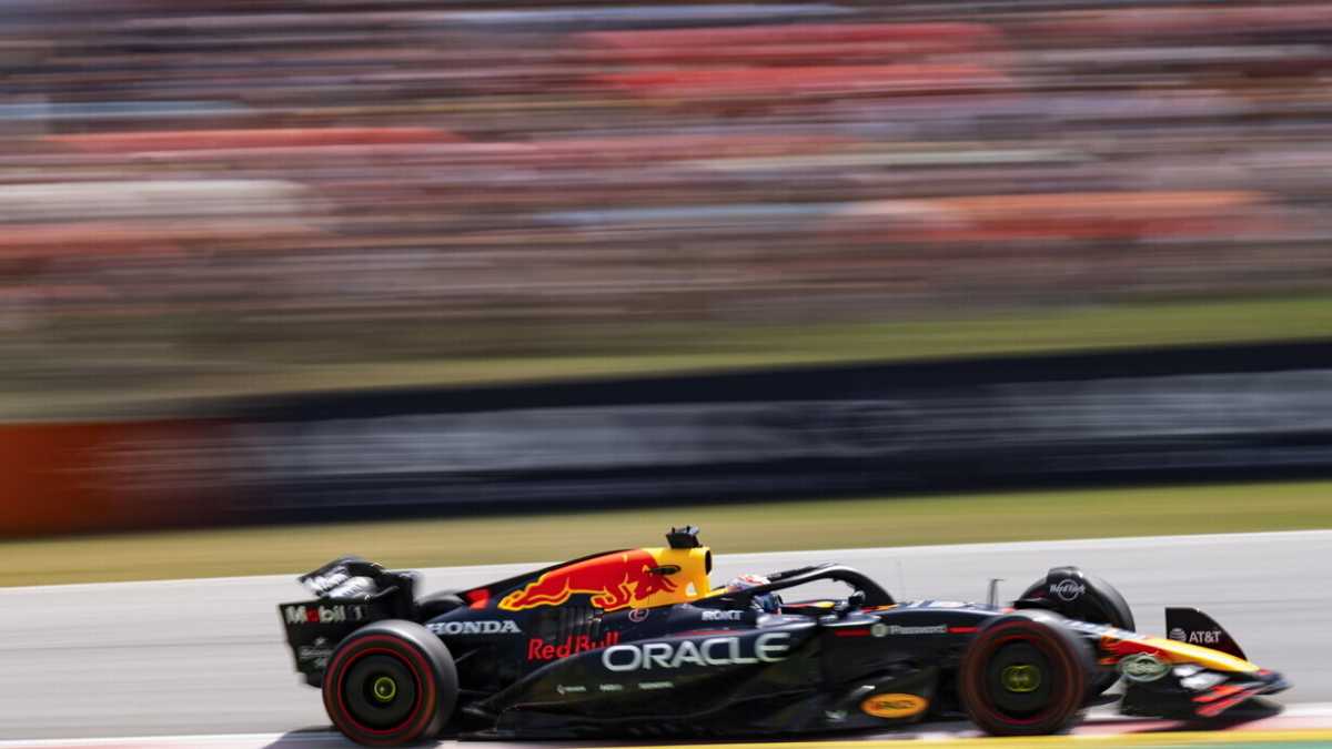 Immagine di Verstappen sempre al centro: errori, strategie e psicodrammi di un campione sotto pressione