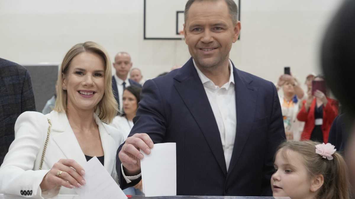 Immagine di Meloni tra Pis e Ppe