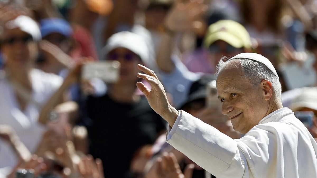Immagine di Il Papa fa il Papa e finisce già nel mirino