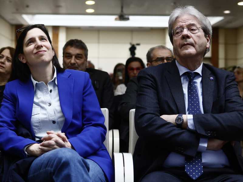 Gentiloni, "il Calmo": vota al referendum (ma non dice come), fa asse con Fitto. Il suo futuro tra Bce e Quirinale