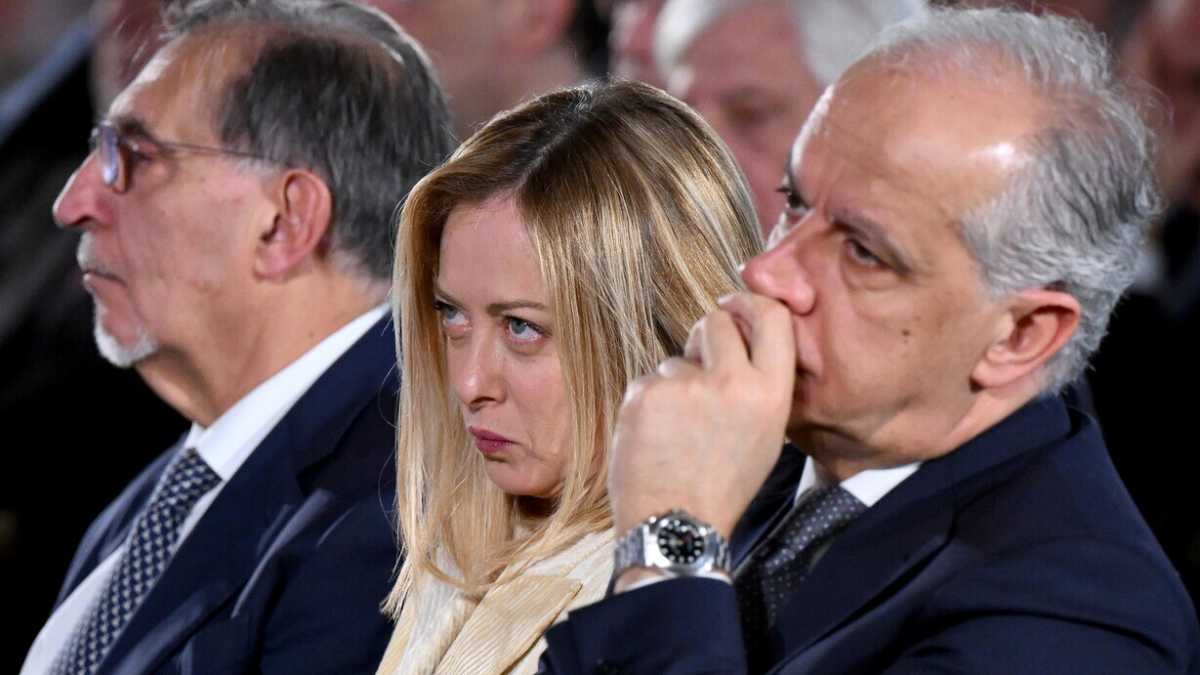 Immagine di Referendum, l'assist di Piantedosi a Meloni: "Rispetta la Costituzione. Anche la sinistra incitava all'astensione"