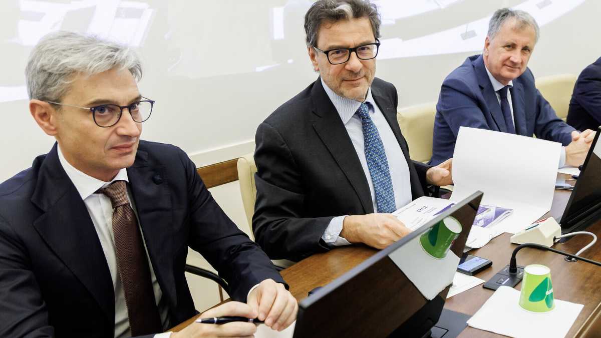 Immagine di Il caso FI in commissione Bilancio: il piano per sostituire Mangialavori, vicino a Ronzulli