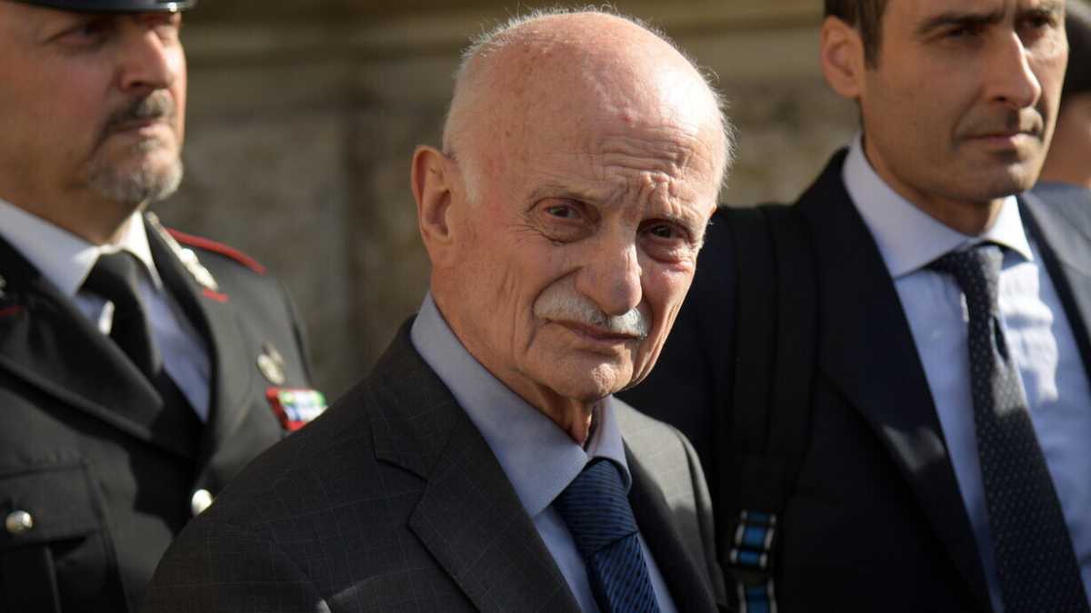 Immagine di La bufala sulla legalizzazione del "terrorismo di stato” e il ruolo dei servizi segreti. Parla Mario Mori