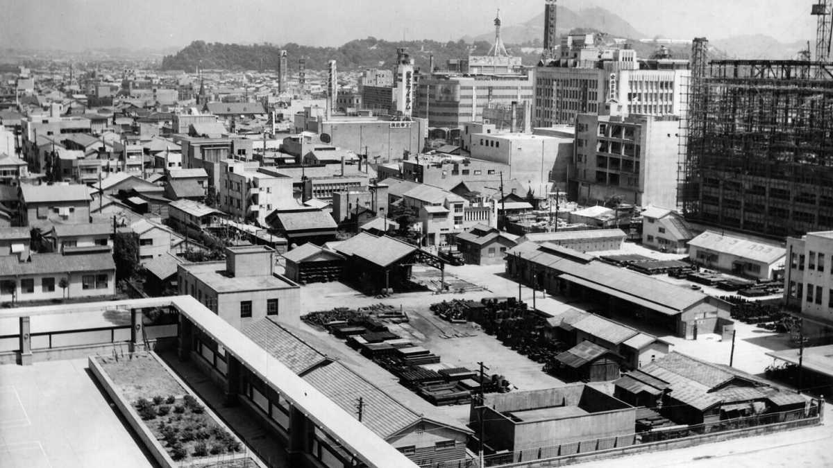 Immagine di In viaggio a Hiroshima e Nagasaki nel 1958, cercando il senso del mondo “nuovo”