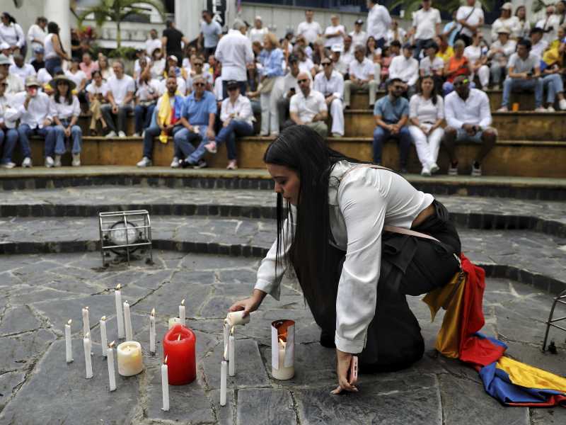 Tre ipotesi sull'attentato al candidato alle presidenziali in Colombia