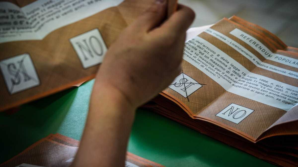 Immagine di L’affluenza che precipita, il dato delle città: il referendum visto da Ghisleri e D’Alimonte