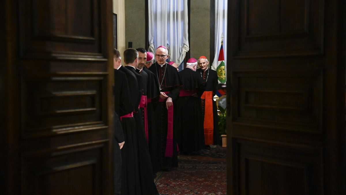 Immagine di Perché la sconfitta ai referendum è anche della Cei
