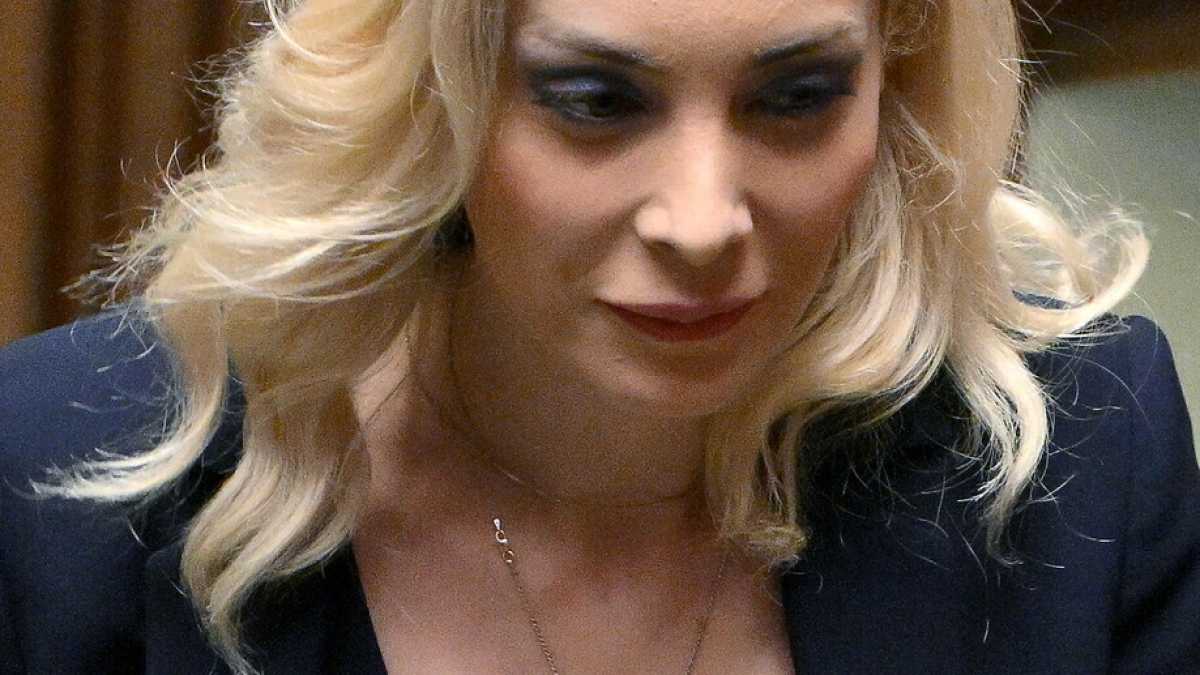 Immagine di Marta Fascina appare alla Camera per farsi confermare in Commissione: "Questo posto lo scelse per me Silvio"