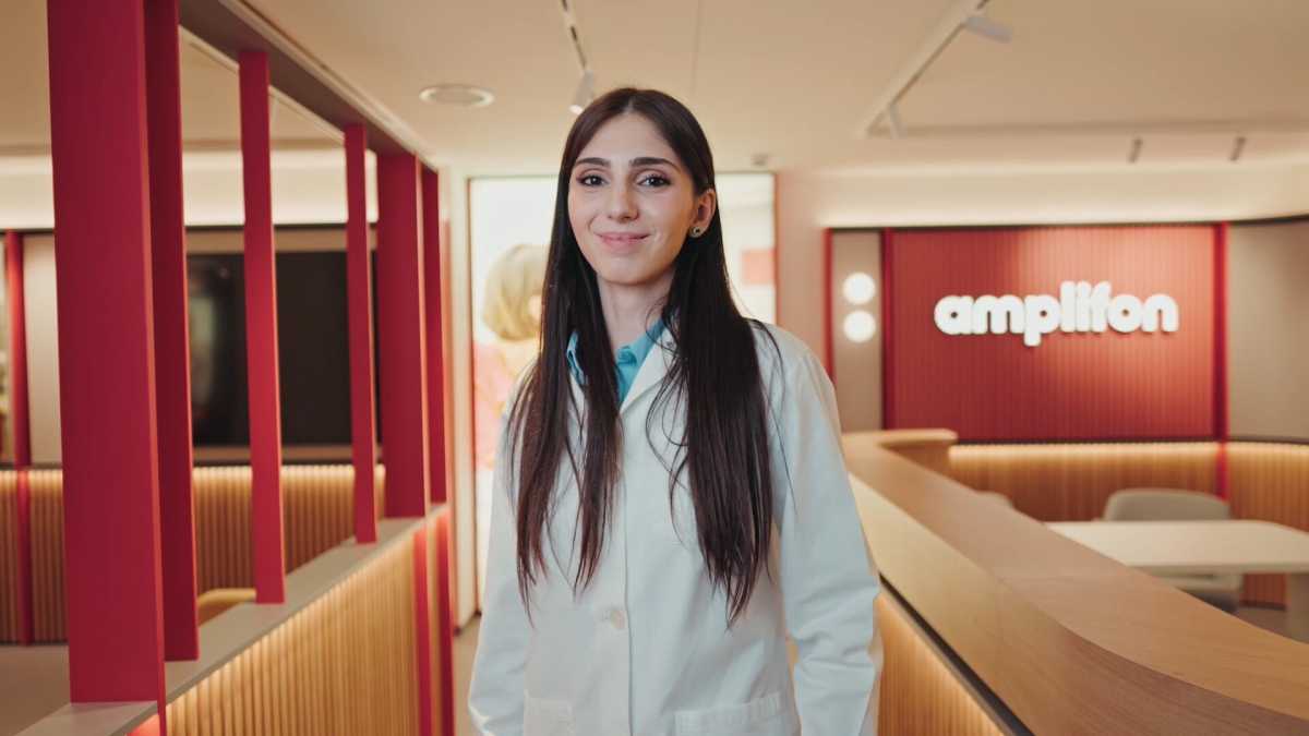 Immagine di Amplifon combina l'AI con le competenze degli audioprotesisti