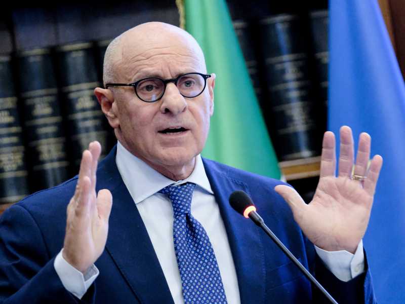 Rampelli e Ciocchetti a colpi di podcast e youtube mattutini, FdI punta alla gara con Gualtieri