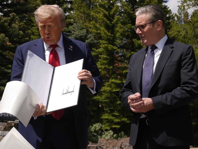 Trump lascia il G7, maltratta Macron e pure gli isolazionisti a casa sua
