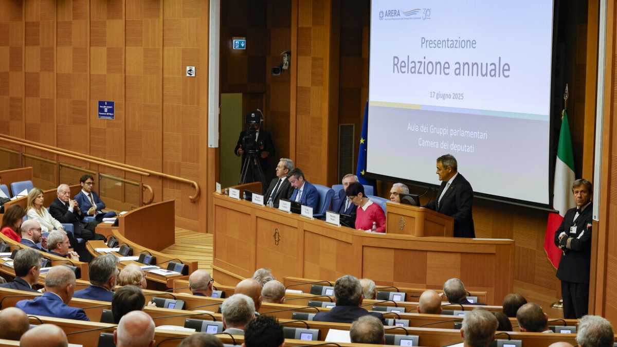 Immagine di La concorrenza fa bene, l’interventismo dei politici non tanto. I numeri di Arera