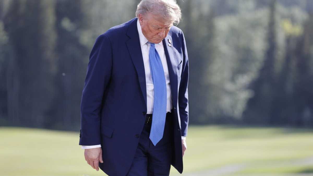 Immagine di Trump valuta l'attacco all'Iran in uno dei momenti più delicati della sua presidenza
