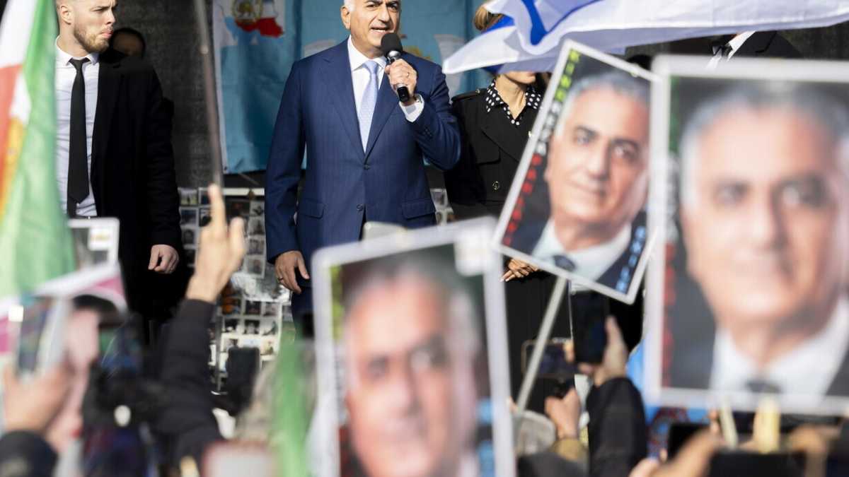 Immagine di Un amante della libertà non può che pregare per il ritorno dello Scià