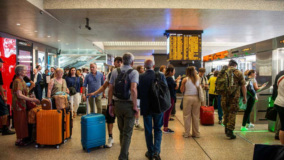 Immagine di Nuova giornata di sciopero per i trasporti. Tra le motivazioni: no alla guerra e al riarmo