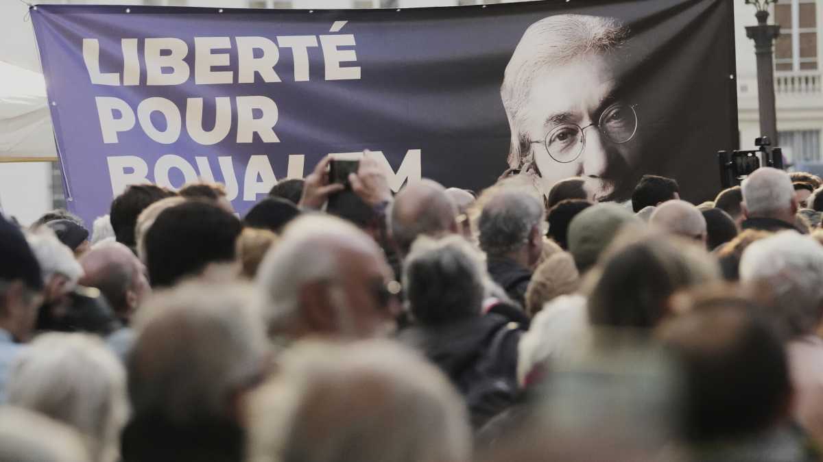 Immagine di Leggere Sansal per liberarlo. L’iniziativa dei comuni francesi