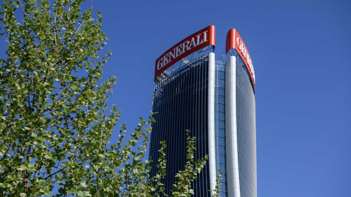 Immagine di Le due strategie del governo per una svolta su Generali e Bpm