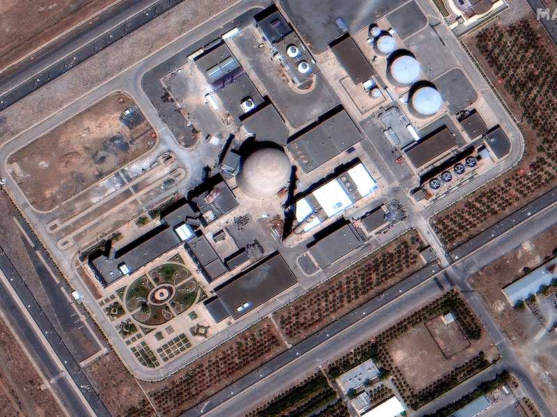 Primo piano della cupola del reattore di Arak prima degli attacchi aerei - Immagine satellitare (c) 2025 Maxar Technologies <br />