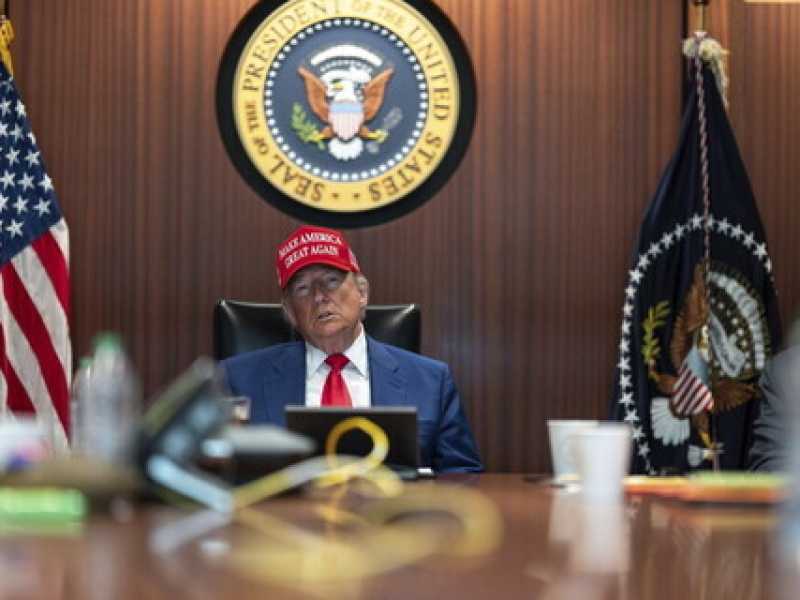 Perché Trump ha bombardato l’Iran? Ogni giorno una risposta diversa