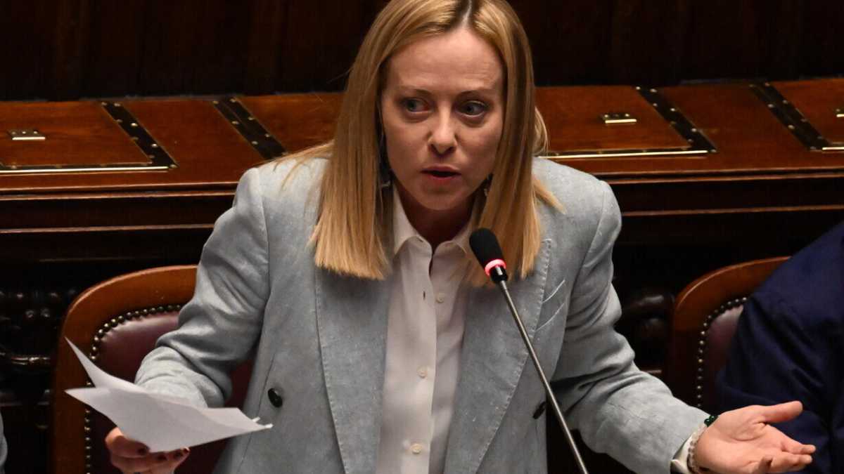 Immagine di La svolta di Meloni a favore del riarmo e contro il pacifista collettivo di destra e di sinistra