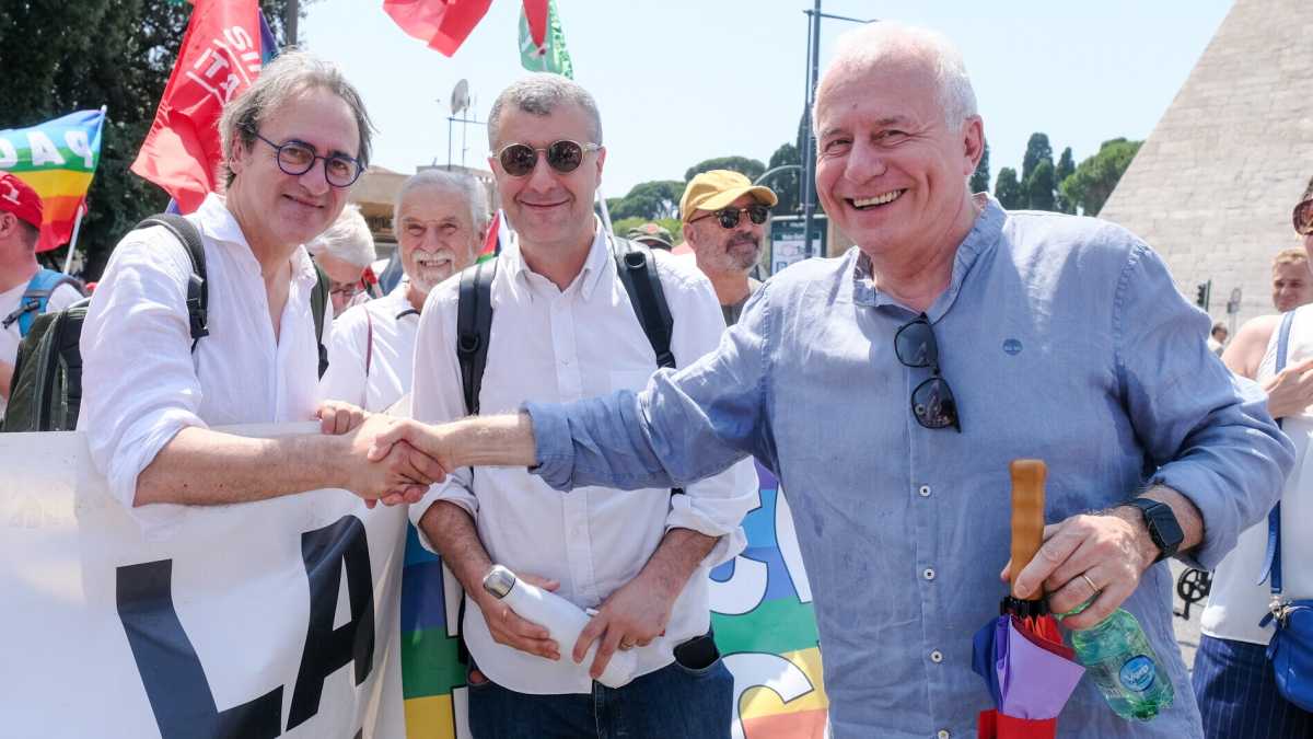 Immagine di Tarquinio: “Superare la Nato, adesso lo dice anche Crosetto. Nel Pd ci sia più rispetto per i pacifisti”