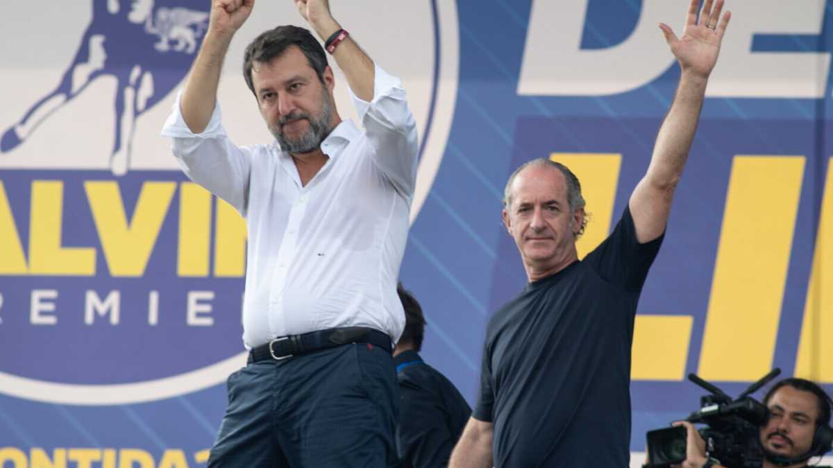 Immagine di Salvini "sabota" il terzo mandato di Zaia per tenersi la Lombardia. Dispetti, incontri mancati con Tajani
