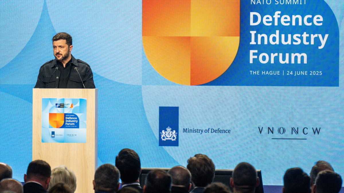 Immagine di Zelensky chiede a Bruxelles di rispettare le promesse: sanzioni serie a Putin e sostegno duraturo