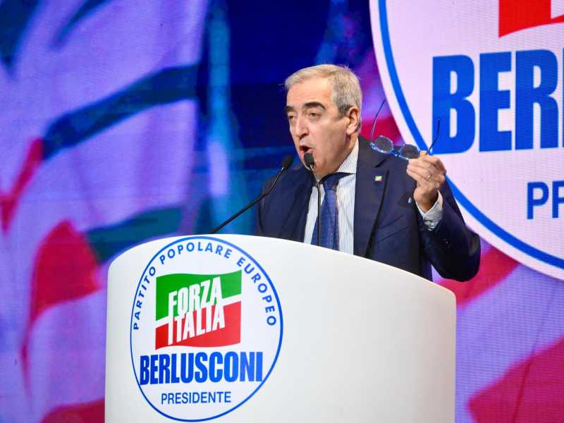 Gasparri: "Sul Coni Abodi ha sbagliato, adesso è il numero 5 dello sport. Meglio la proroga a Malagò che a Zaia"