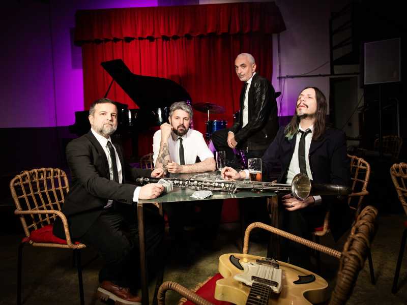 I Calibro 35. Da sinistra Massimo Martellotta, Tommaso Colliva, Fabio Rondanini, Enrico Gabrielli (foto di Chiara Mirelli) <br />