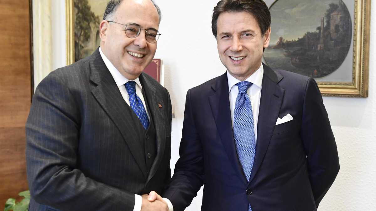 Immagine di Cercando Ida, la moglie dell'ex rettore. "Il M5s non voleva Gaudio e lui ha rinunciato"