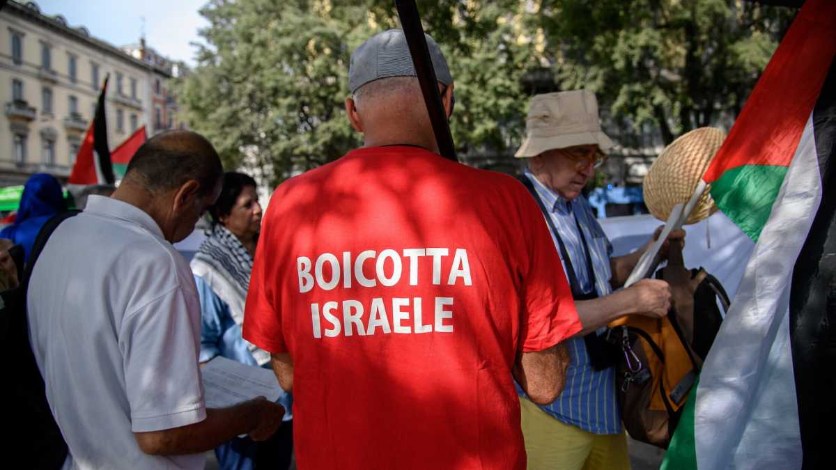 Immagine di La pignatta del boicottaggio e i dolcetti del narcisismo morale