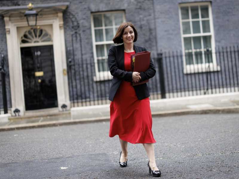 La sinistra inglese rompe un tabù e spiega perché dire “fate più figli” non è fascismo: è responsabilità