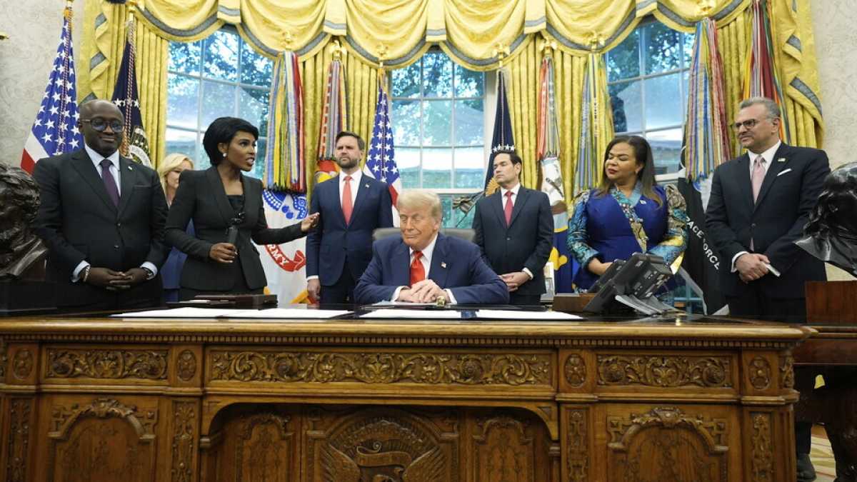 Immagine di Trump ha tolto tutti i poteri al Consiglio per la sicurezza nazionale, e il risultato si vede